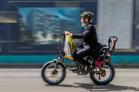 How to Maximize Electronic Bike Health Benefits While Staying Safe